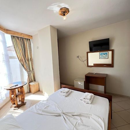 Hotel Veli Sarande Ngoại thất bức ảnh