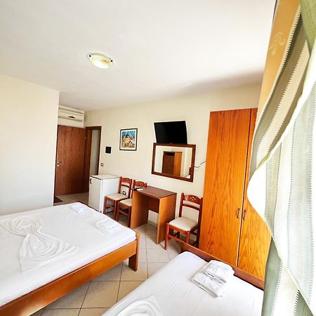 Hotel Veli Sarande Ngoại thất bức ảnh