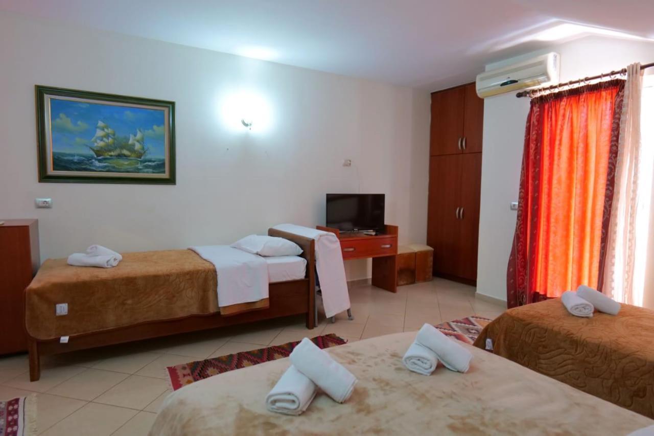 Hotel Veli Sarande Ngoại thất bức ảnh