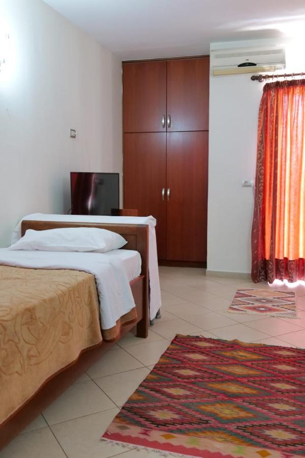 Hotel Veli Sarande Ngoại thất bức ảnh
