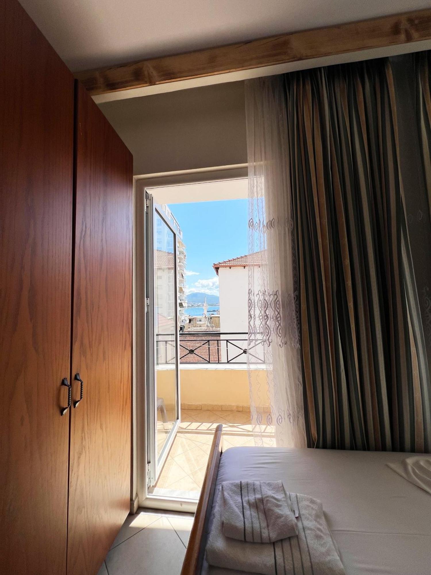 Hotel Veli Sarande Ngoại thất bức ảnh