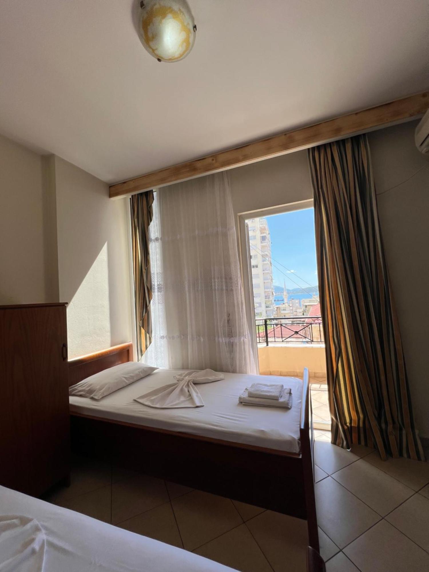 Hotel Veli Sarande Ngoại thất bức ảnh