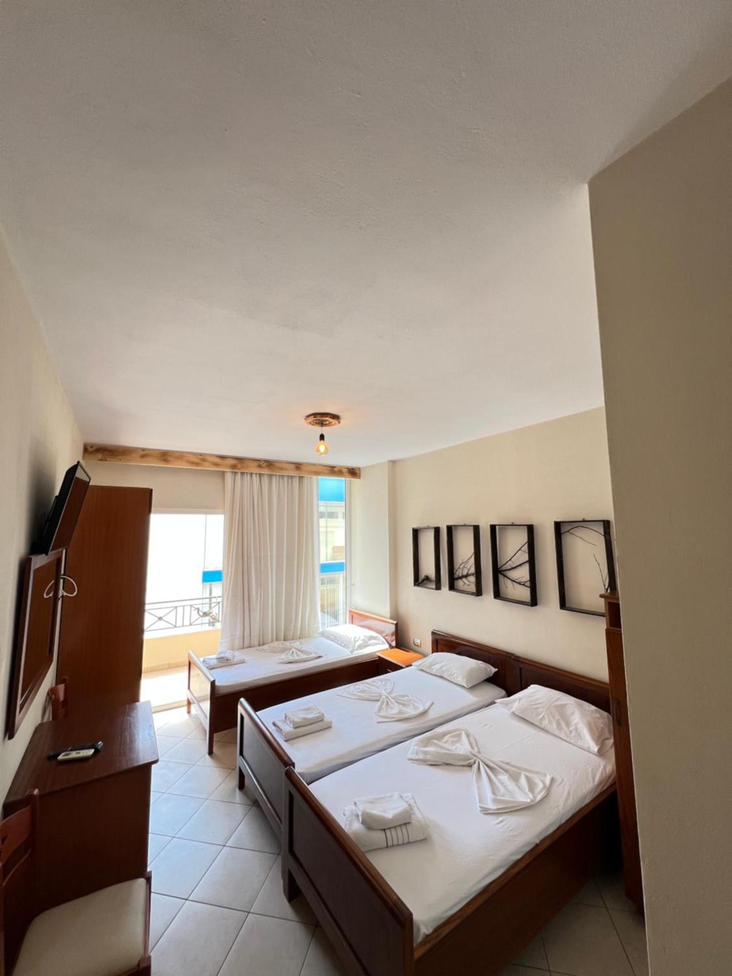 Hotel Veli Sarande Ngoại thất bức ảnh