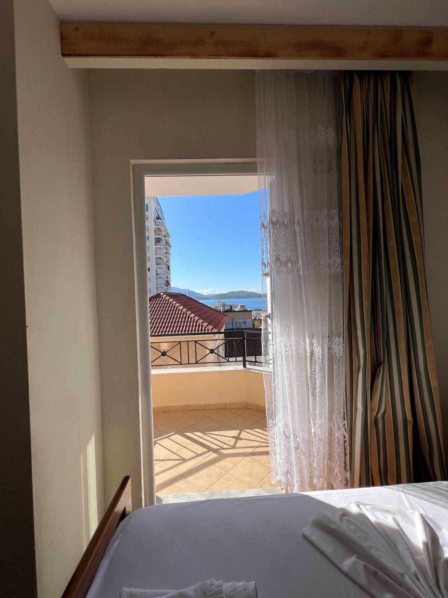Hotel Veli Sarande Ngoại thất bức ảnh